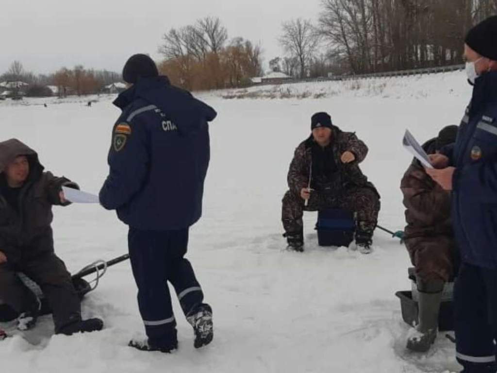 Спасатели Кашарского района проводят профилактическую работу с населением