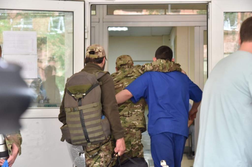 В Ростовский госпиталь направили российских военных, раненных при ракетном ударе по Макеевке