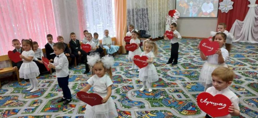 День матери в Кашарском детском саду №1 "Тополёк"