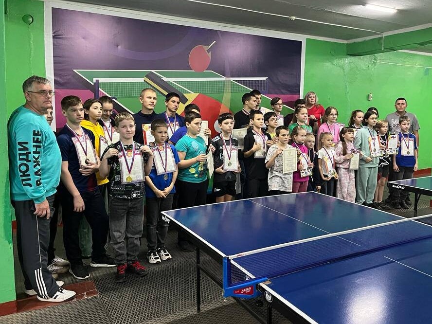 команда Кашарского района по настольному теннису приняла участие в открытом первенстве города Донецка Ростовской области