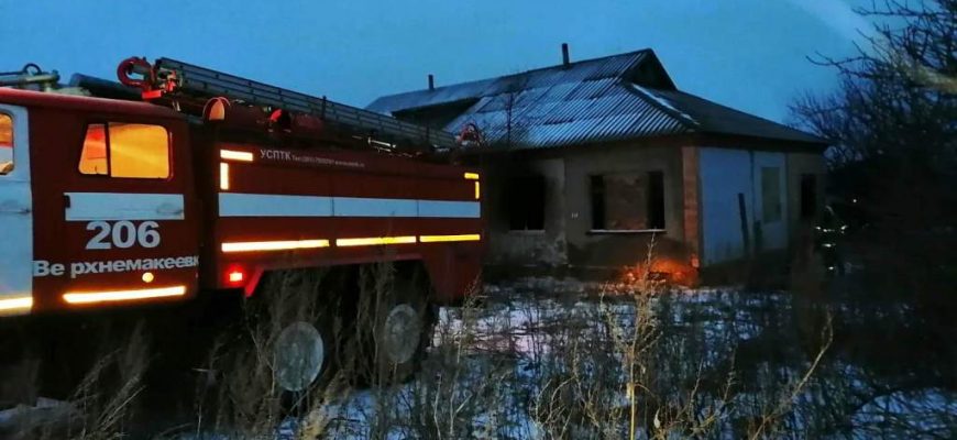 Пожар в хуторе Первомайском Кашарского района