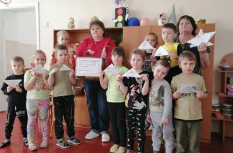 В акции "Помощь солдатам" приняли участие коллектив, родители и воспитанники Кашарского детского сада "Тополек".