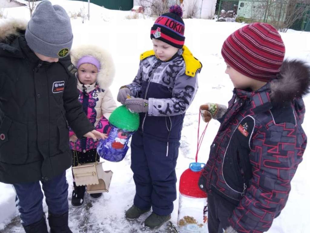 Киевские малыши стали друзьями зимующих птиц