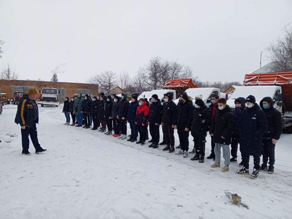 50 человек из Кашарского района получили приписные удостоверения