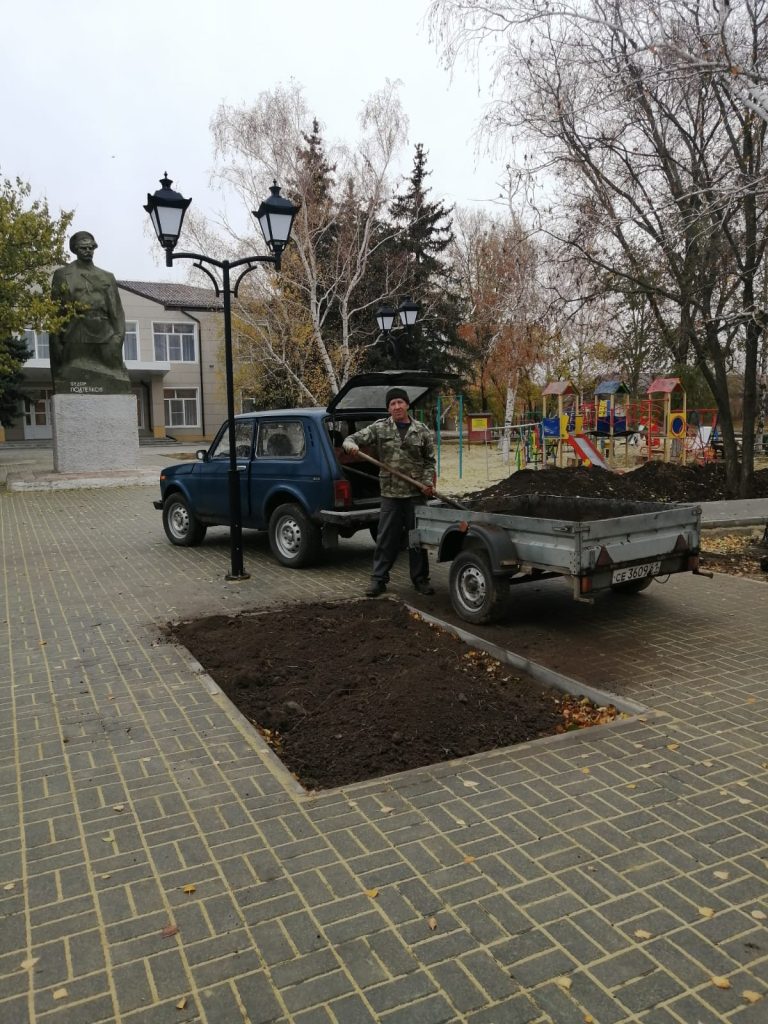 Благоустройство парка в поселке Дибровом Поповского сельского поселения