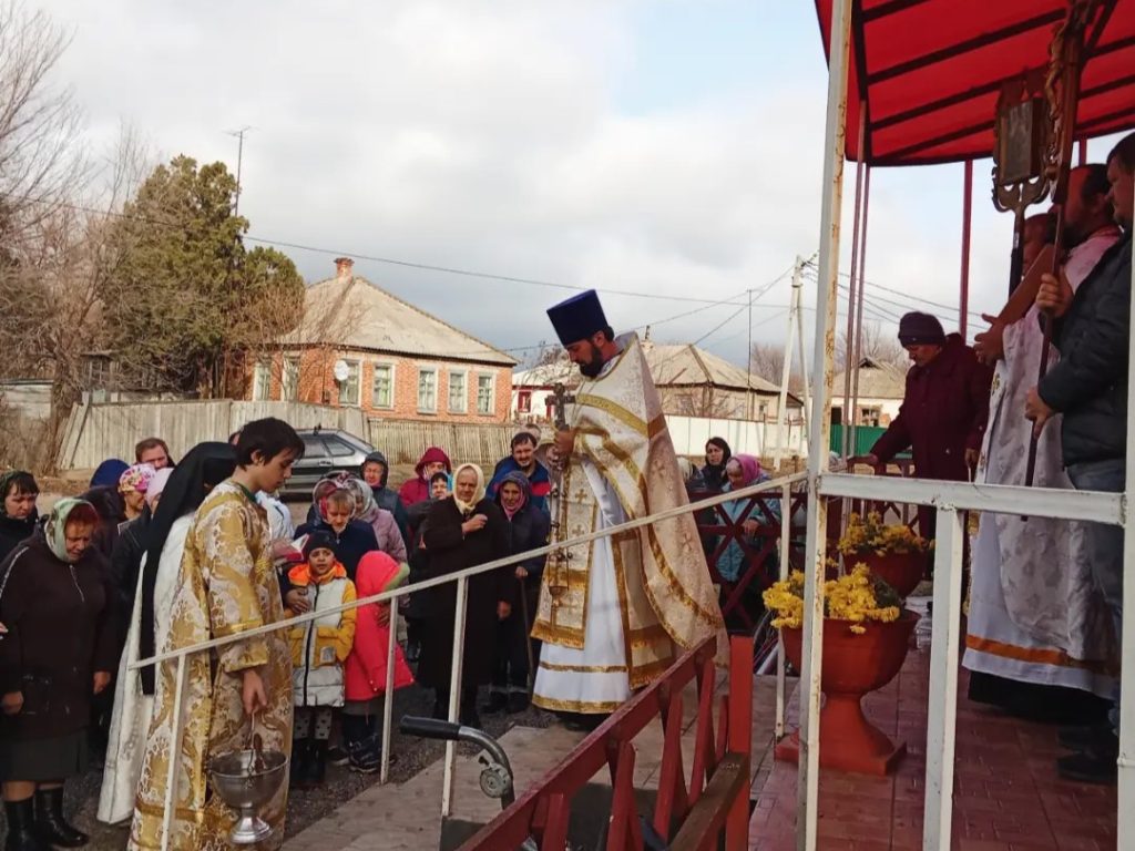 В день памяти Собора Архистратига Михаила и прочих Небесных Сил бесплотных в храме села Первомайское прошел престольный праздник.