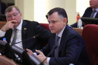 Юрий Слюсарь призвал органы власти в Ростовской области быть более открытыми