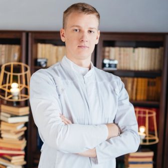 Антон Вадимович Титаренко: терапевт с душой