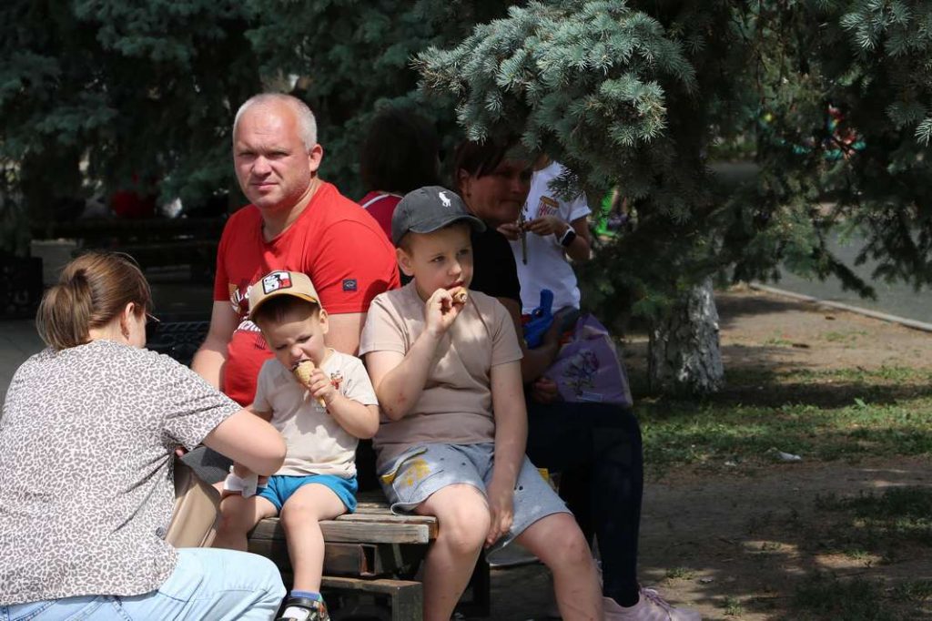 Праздник детства: в Кашарах День защиты детей прошел ярко и весело