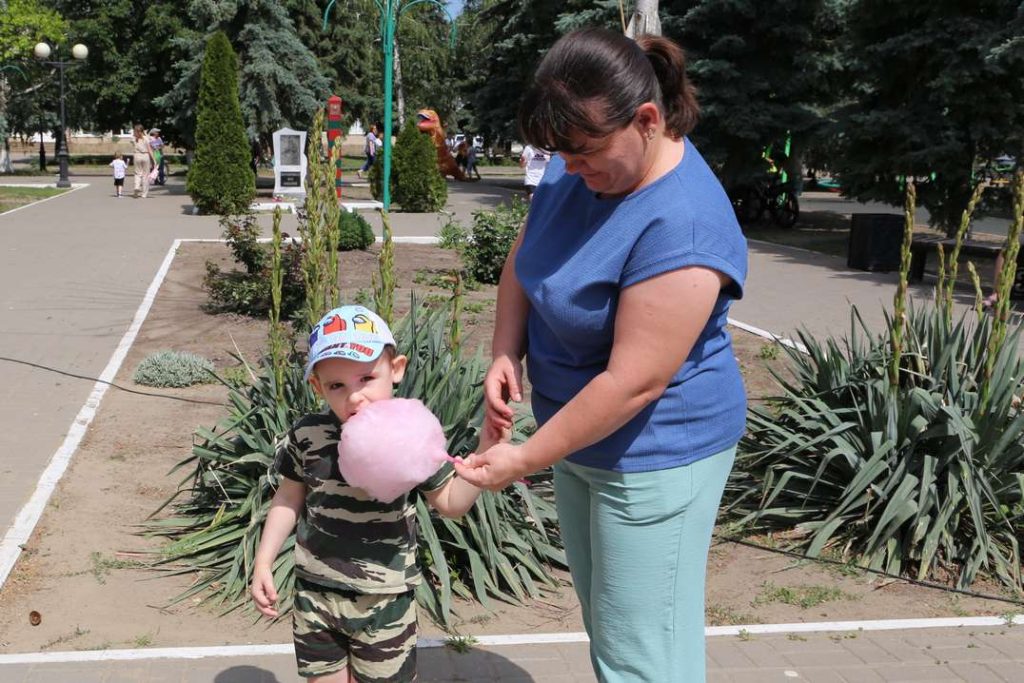 Праздник детства: в Кашарах День защиты детей прошел ярко и весело