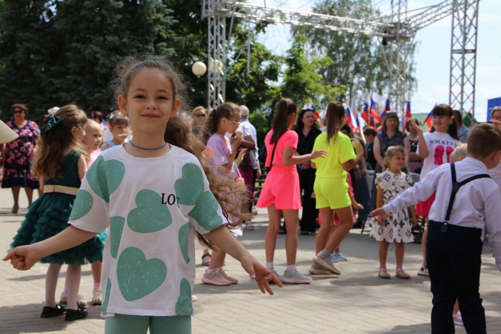 Праздник детства: в Кашарах День защиты детей прошел ярко и весело