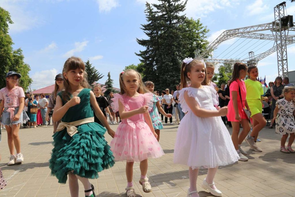 Праздник детства: в Кашарах День защиты детей прошел ярко и весело
