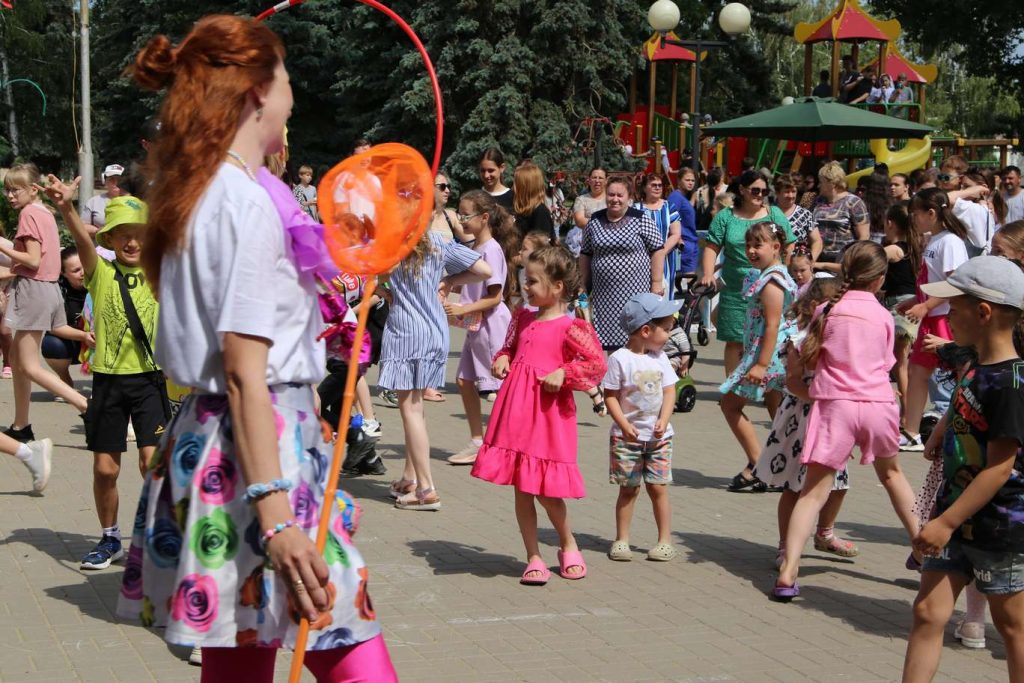 Праздник детства: в Кашарах День защиты детей прошел ярко и весело