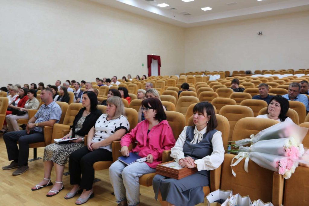 В Кашарском районе состоялась презентация обновлённого губернаторского проекта «Сделаем вместе»