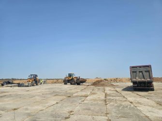 Песок с мазутом с Семикаракорского района вывезли полностью