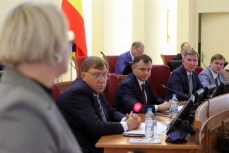 Юрий Слюсарь настаивает: объекты, к которым подведен газ, должны быть подключены