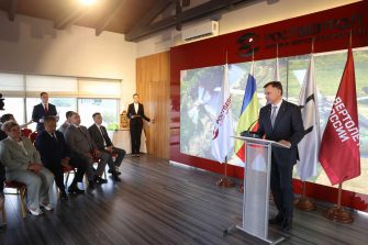 Музей «Роствертола» получил в дар редкую коллекцию часов Бориса Слюсаря