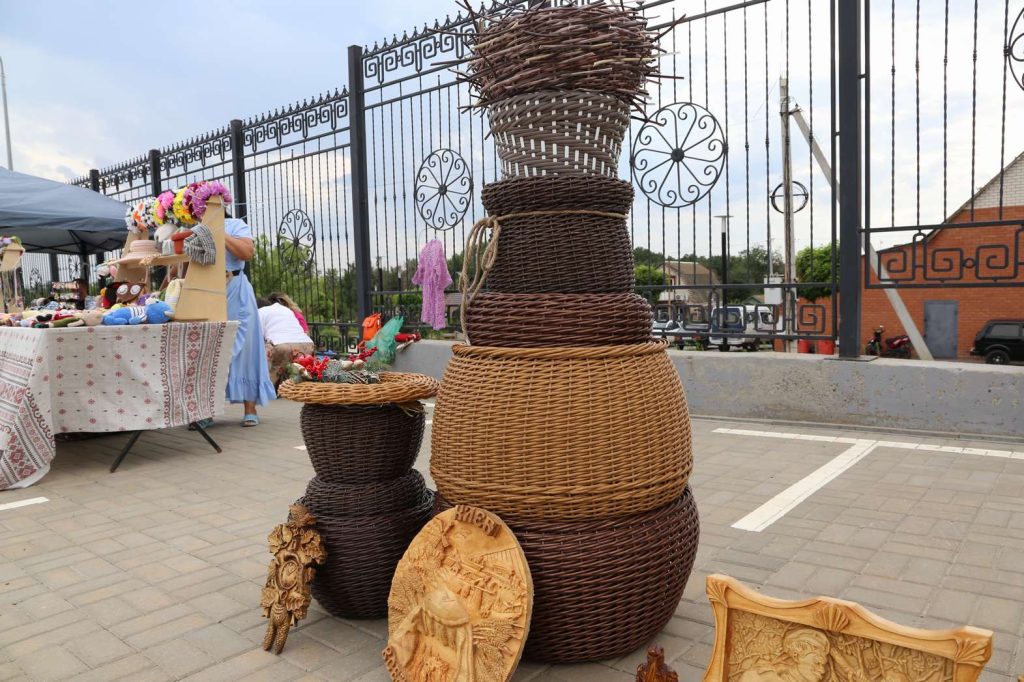 В Каменке впервые стартовала серия забегов по пересеченной местности «Светлый DON SPACE TRAIL»