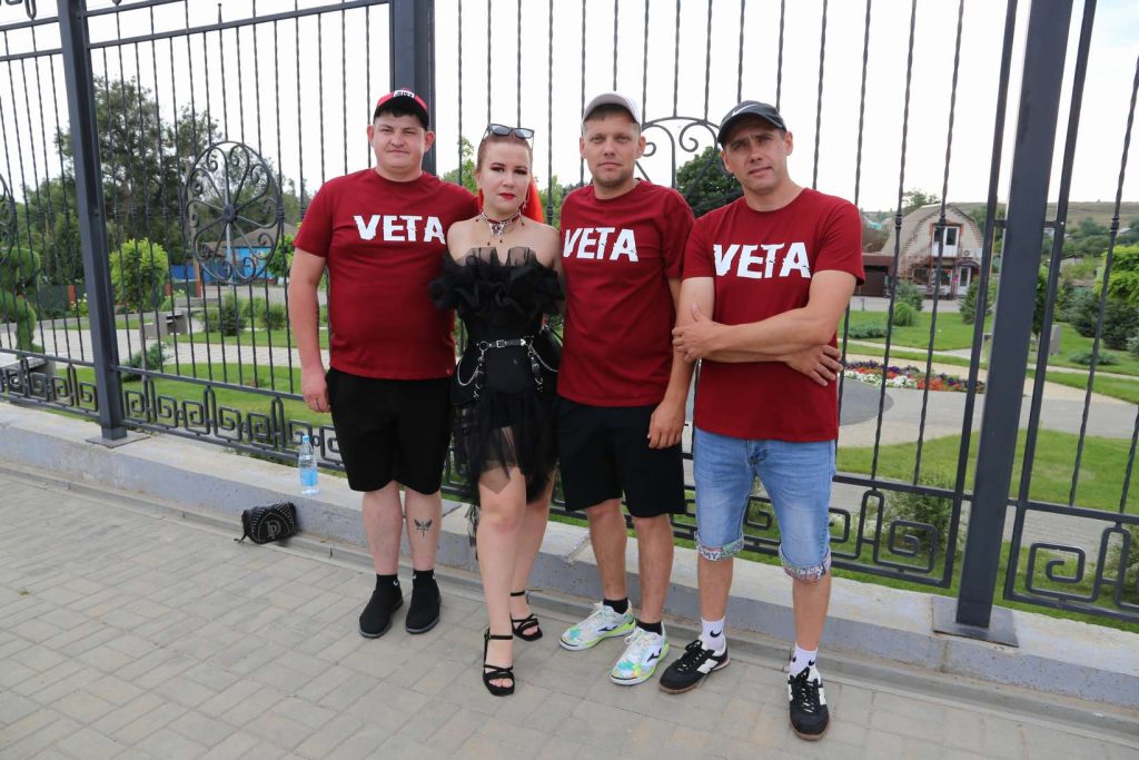 В Каменке впервые стартовала серия забегов по пересеченной местности «Светлый DON SPACE TRAIL»