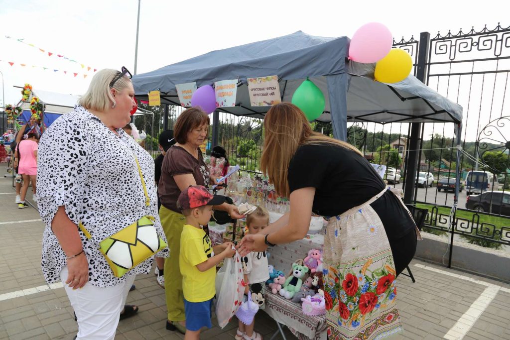 В Каменке впервые стартовала серия забегов по пересеченной местности «Светлый DON SPACE TRAIL»