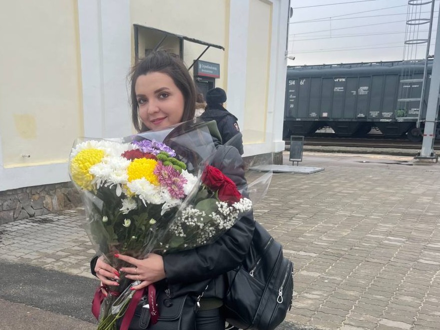 За проявленные мужество и отвагу при спасении бойцов младший сержант Ирина Михайловна Крисалова в феврале 2025 года получила государственную награду РФ - медаль «За спасение погибавших».