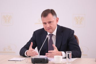 Юрий Слюсарь поделился планами обновления энергосетей в Ростовской области