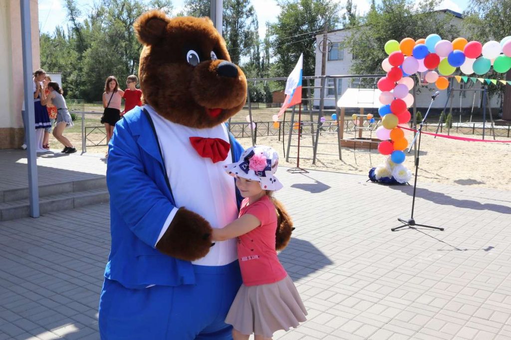 Мир игр и фантазий: в Россоши появилась новая детская площадка