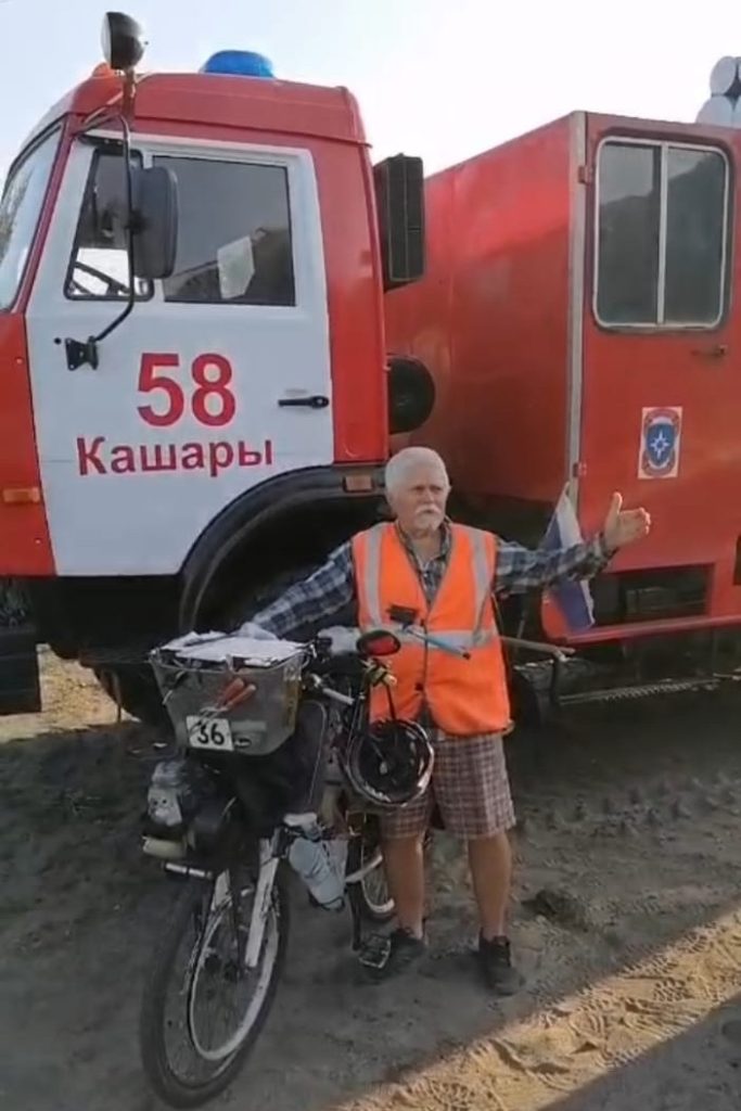 велосипедист из Воронежа Будулай Романов