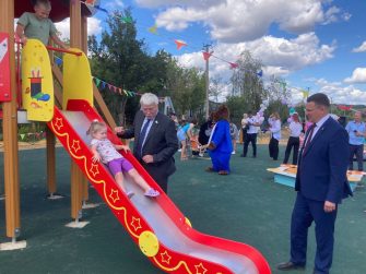 Новый островок детства появился в хуторе Семеновка Кашарского района