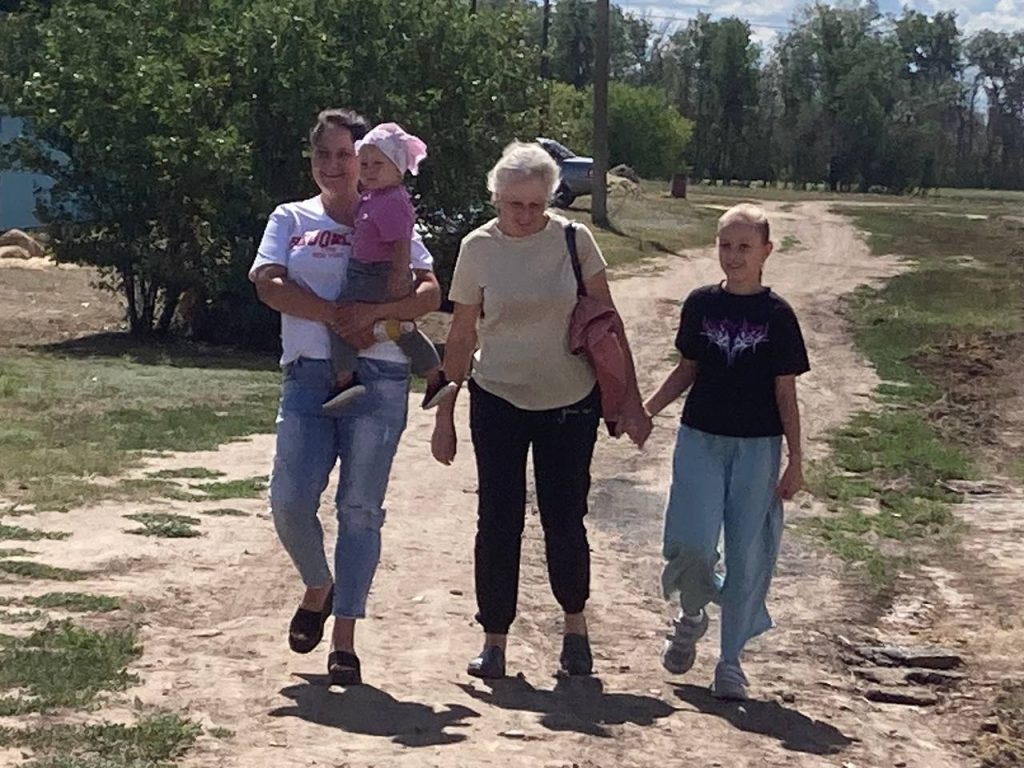 Новый островок детства появился в хуторе Семеновка Кашарского района