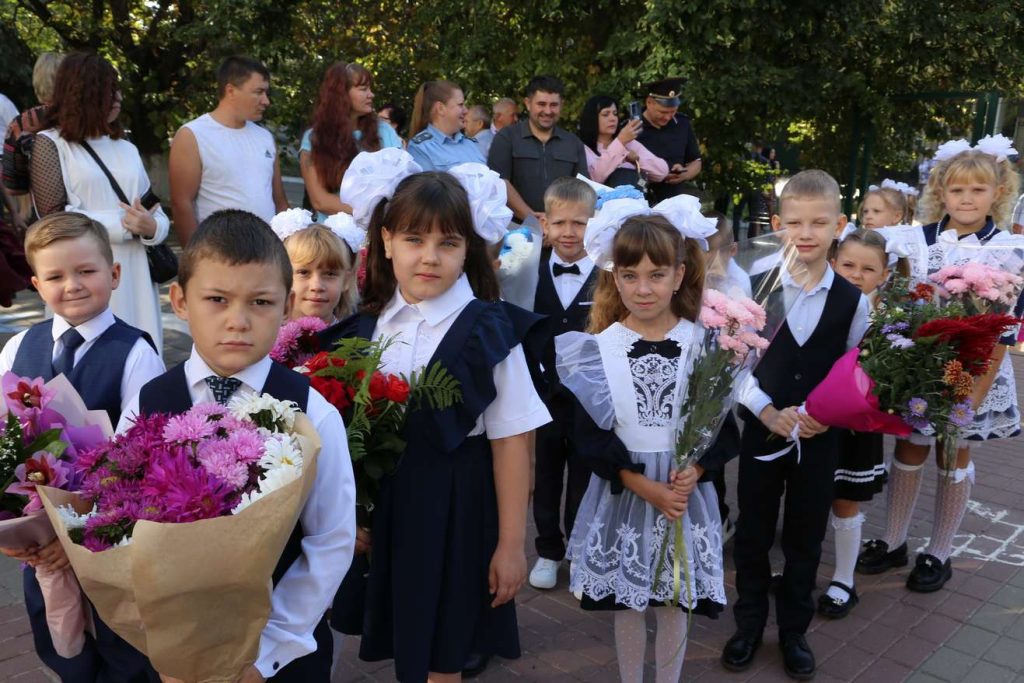 В Кашарской школе отметили День знаний