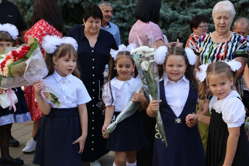 В Кашарской школе отметили День знаний