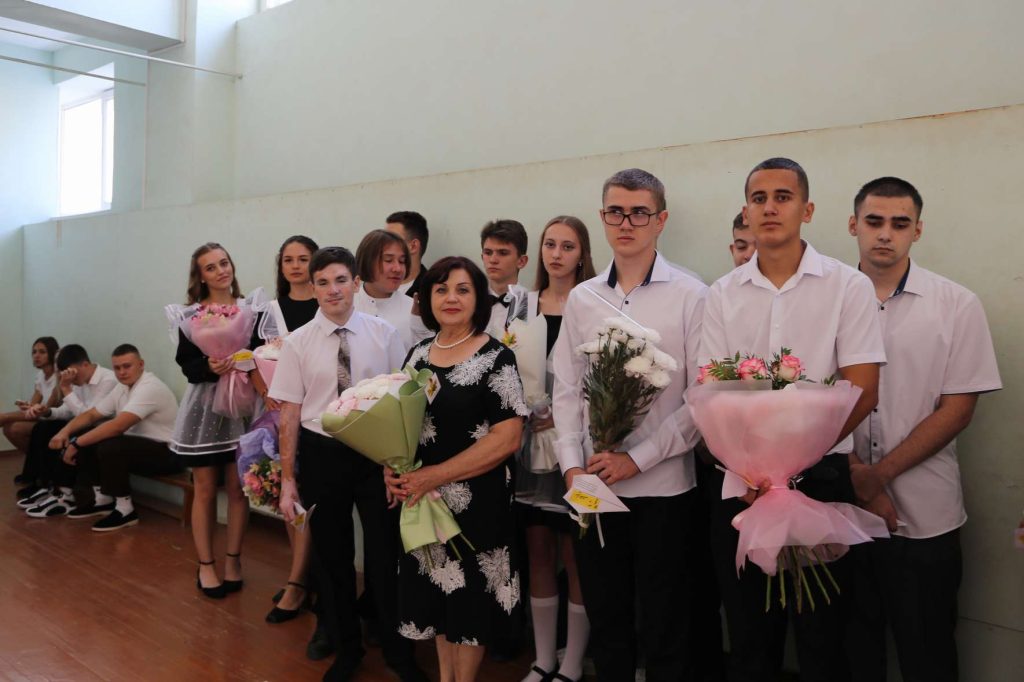 В Кашарской школе отметили День знаний
