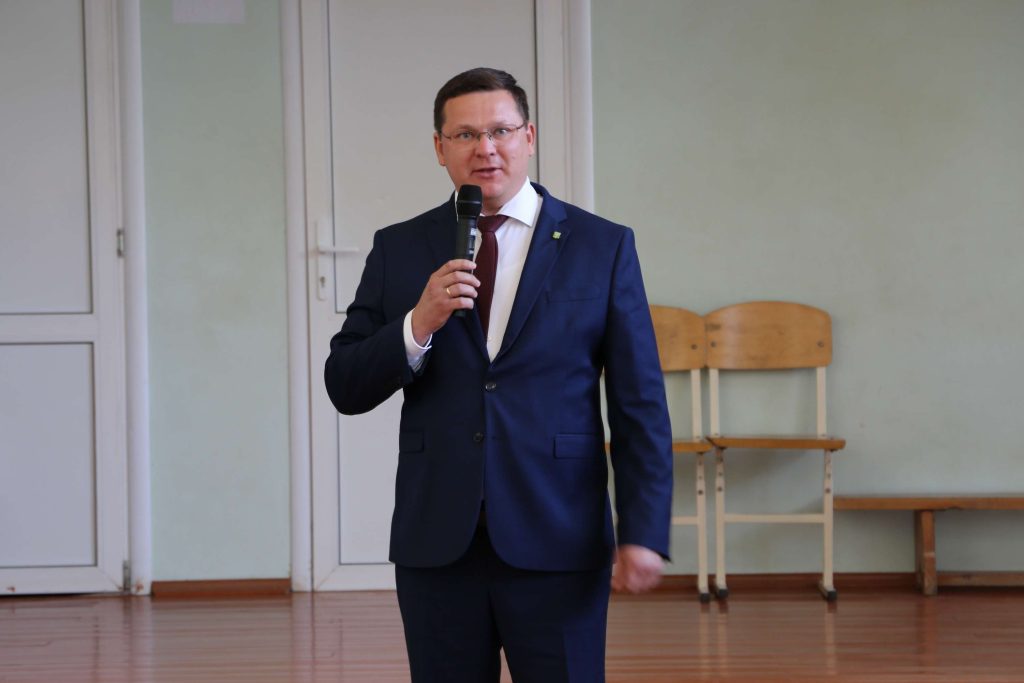В Кашарской школе отметили День знаний