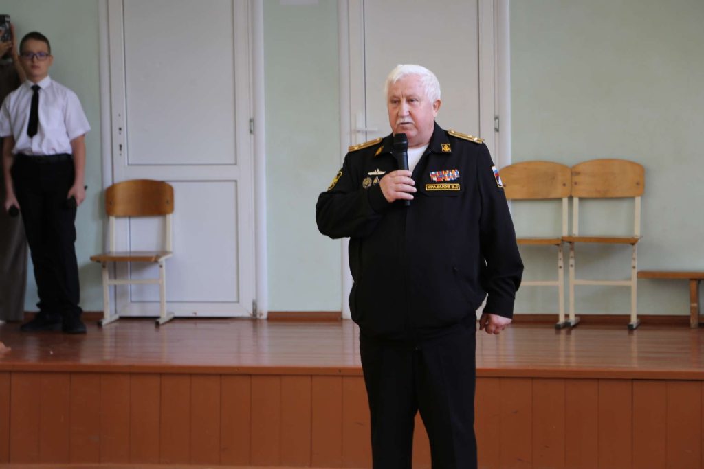 В Кашарской школе отметили День знаний