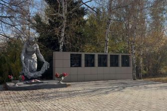 Памятник героям Великой Отечественной войны п. Дибровый