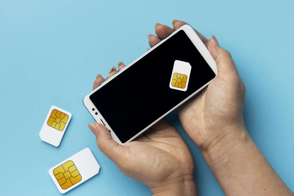 Российские операторы начнут блокировать лишние SIM-карты