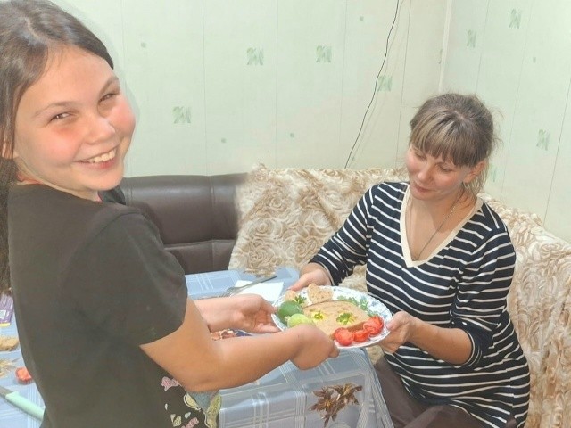 Ученики Талловеровской школы присоединились к акции "Завтрак для мамы"