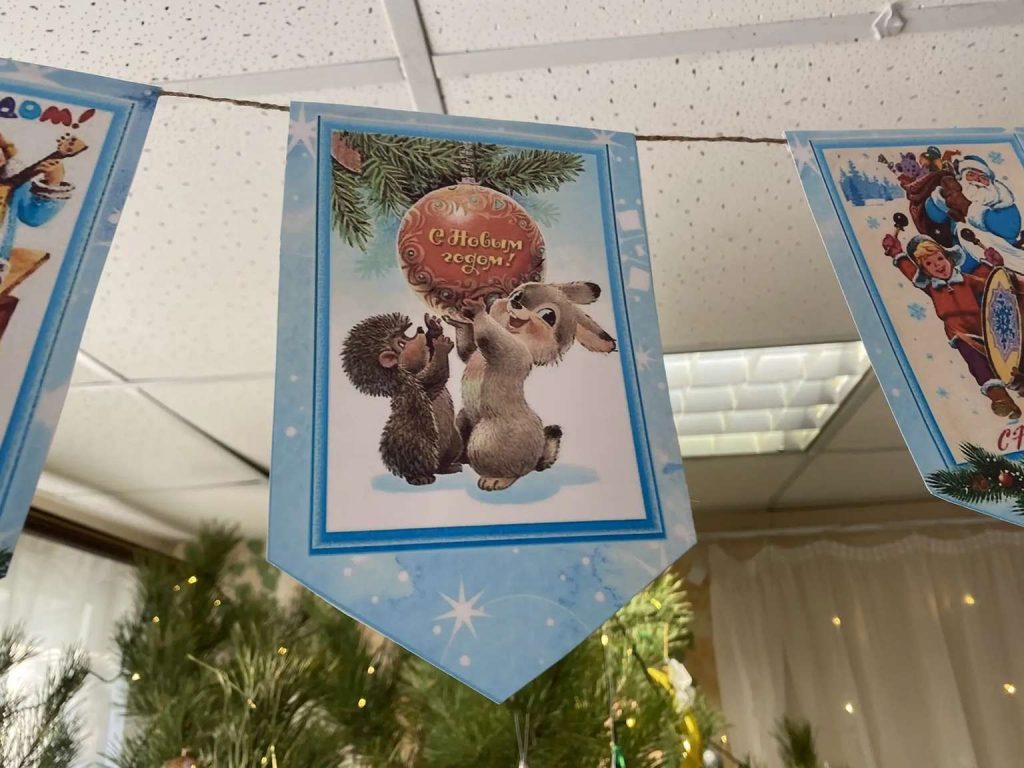 Частичка тепла: воспитанники СРЦ получили новогодние подарки от депутата Заксобрания и главы района