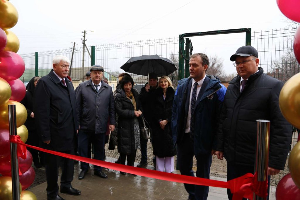 В Кашарском районе после капремонта открылась Детская школа искусств