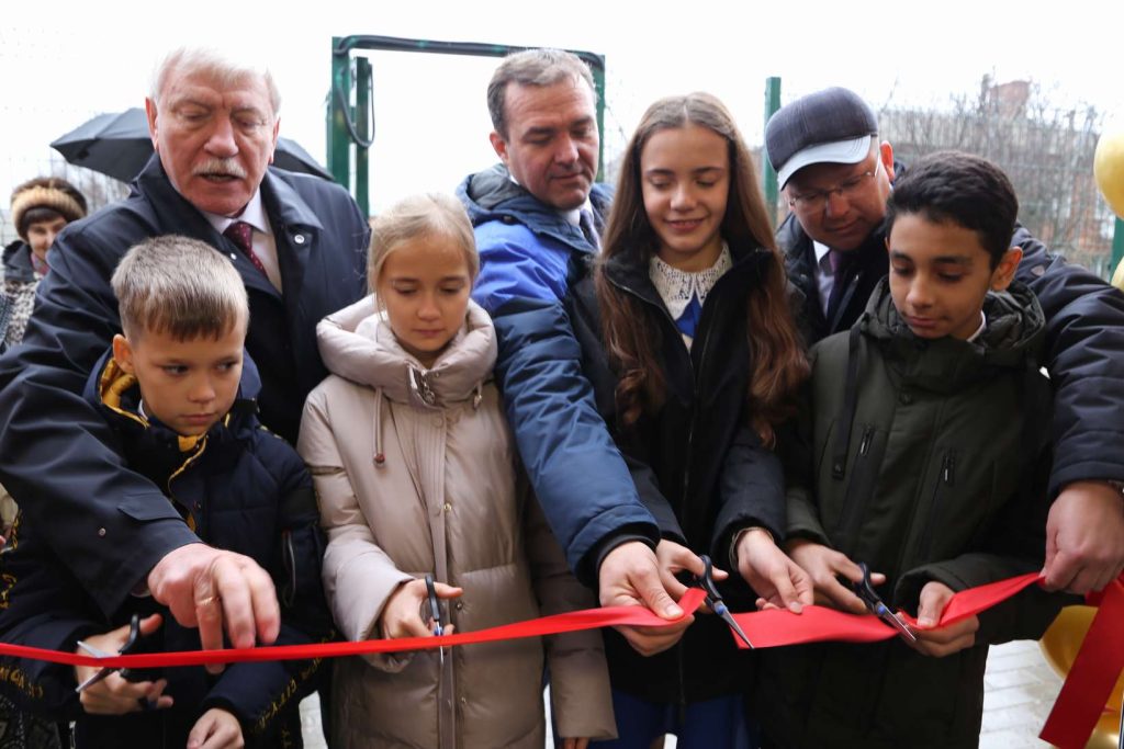 В Кашарском районе после капремонта открылась Детская школа искусств