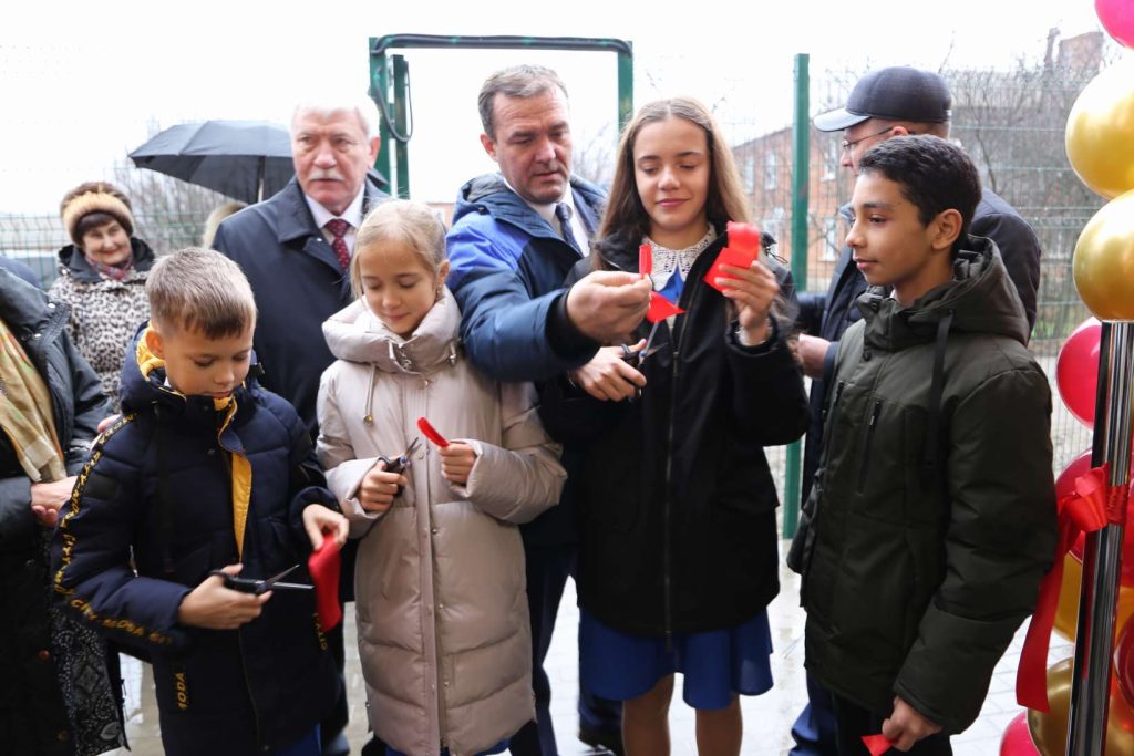 В Кашарском районе после капремонта открылась Детская школа искусств