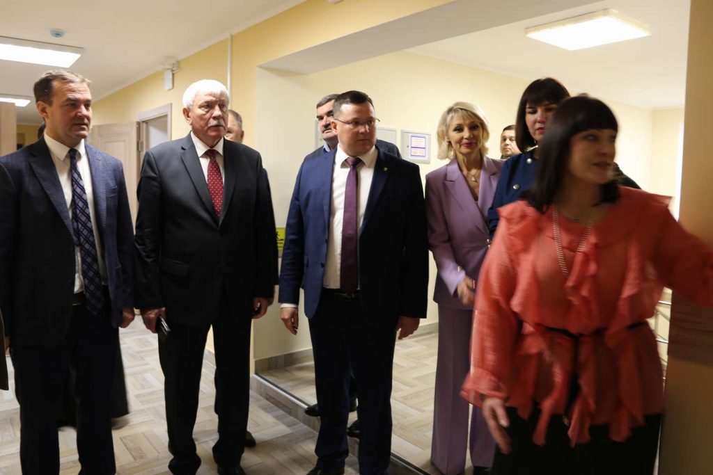 В Кашарском районе после капремонта открылась Детская школа искусств