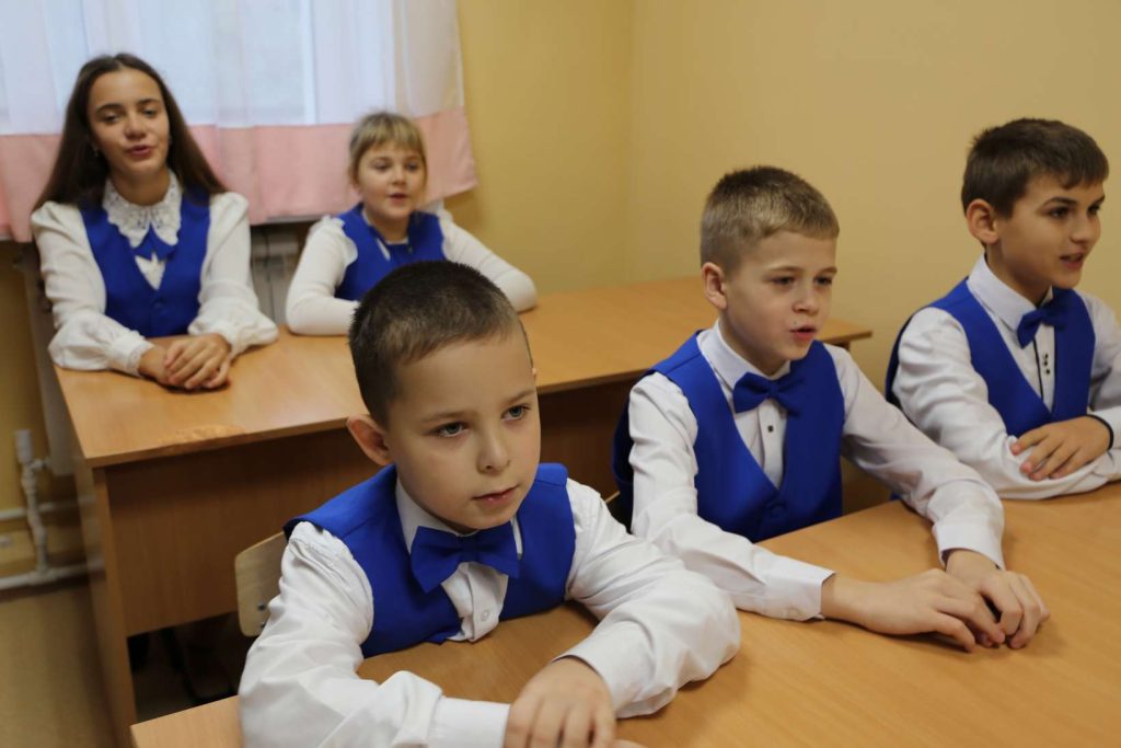 В Кашарском районе после капремонта открылась Детская школа искусств