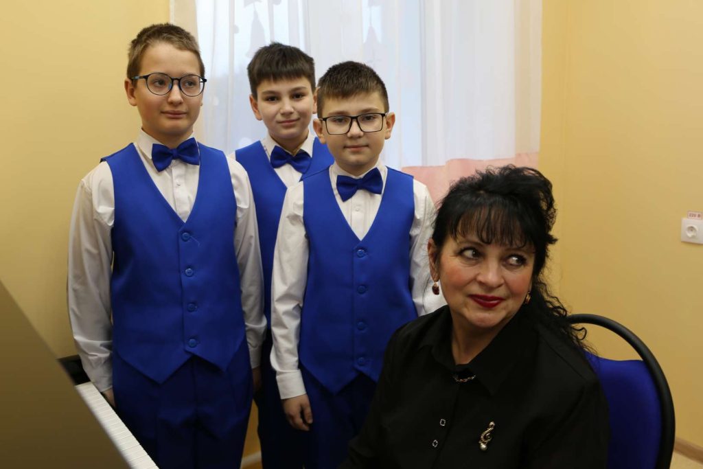 В Кашарском районе после капремонта открылась Детская школа искусств