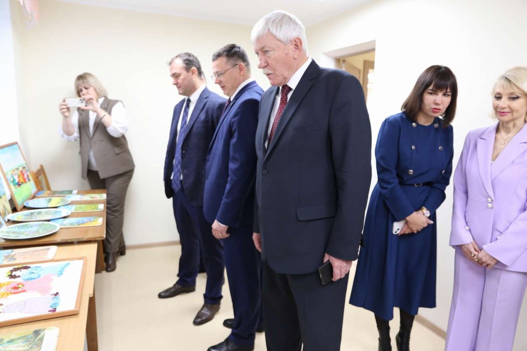 В Кашарском районе после капремонта открылась Детская школа искусств