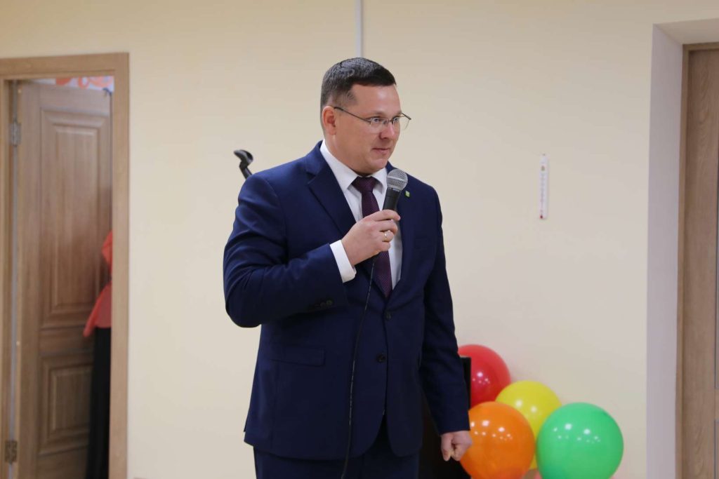 В Кашарском районе после капремонта открылась Детская школа искусств