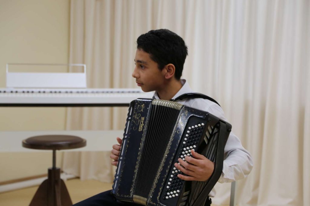 В Кашарском районе после капремонта открылась Детская школа искусств