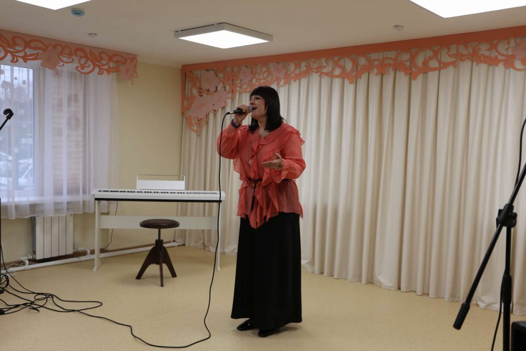 В Кашарском районе после капремонта открылась Детская школа искусств