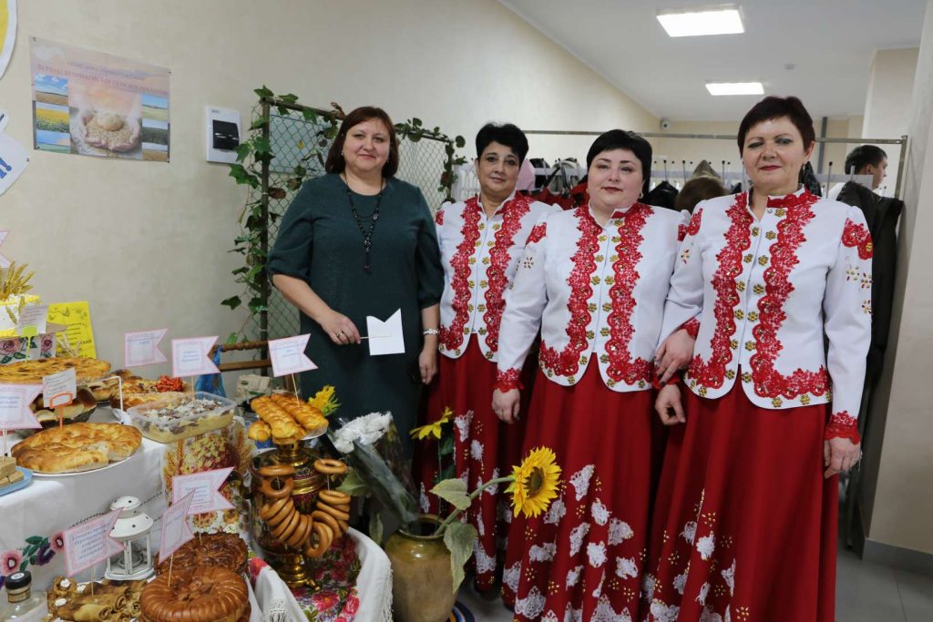В Кашарах прошел праздник в честь Дня работника сельского хозяйства и перерабатывающей промышленности
